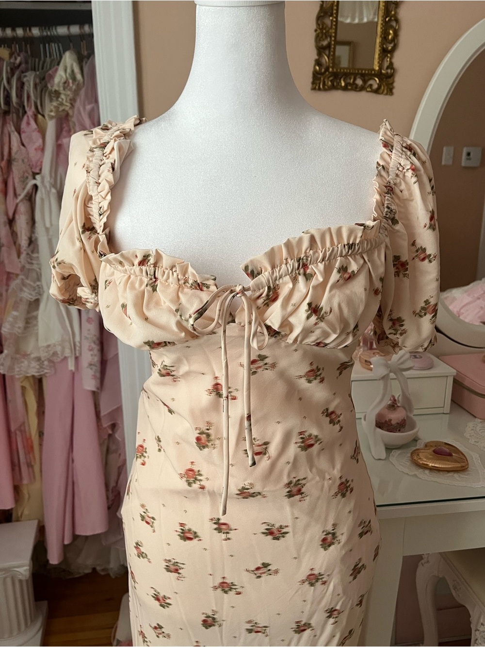Cider Cream Floral Puff-Sleeve Maxi Dress - Picture 2 of 5